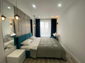 2-Bedrooms Lovely Apartment with Prime Location